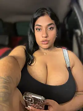 Nahomy-firee - Flash pussy😏🌸