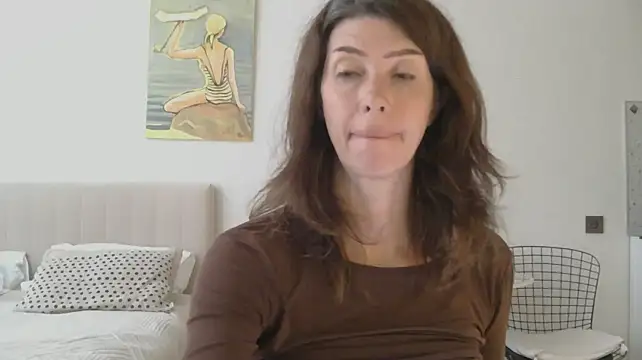 WhiteQueen888 - I want to give you a sexy dress and heel