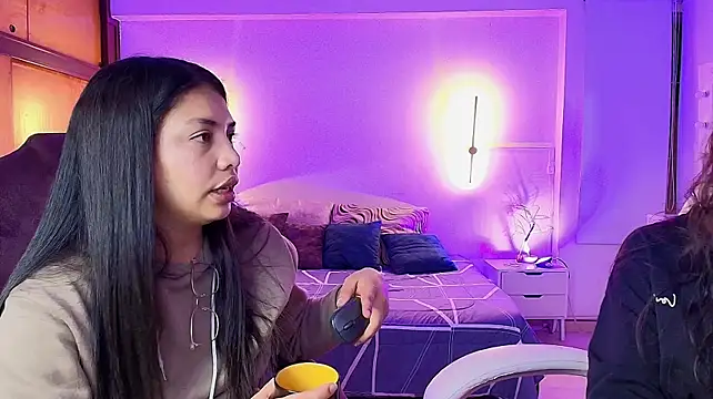 Kloe28 - biting buttocks