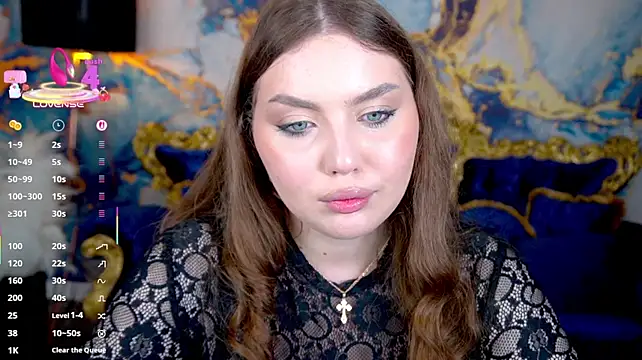 LuxSopphia - suck dildo