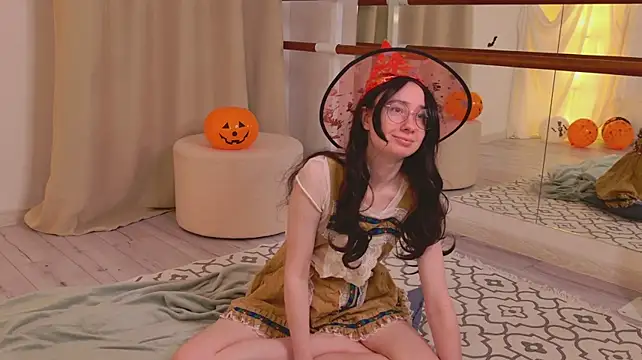 Naomi_Evermore - 💕show feet💕