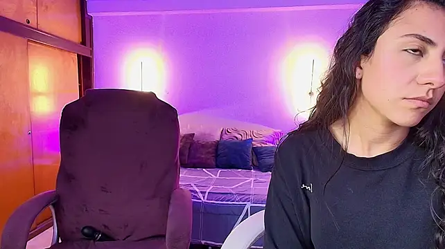 Kloe28 - biting buttocks