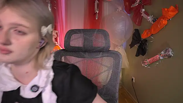 ELLIEJAY - SPANK ASS TILL RED