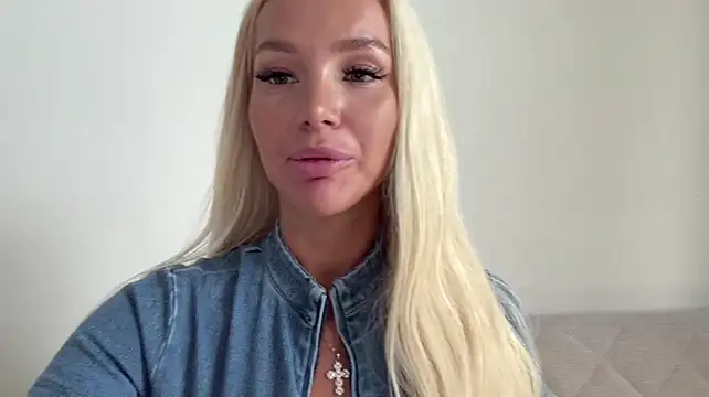 DanyelleFulenwider - body tour show my sport body
