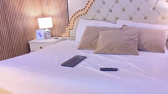 GabyKastell - Show tits and bounce 🍒