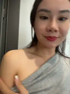 Yioyio-666 - jj抽插1分钟，最后完成任务可得小粉控制1分钟