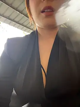 Lola666999 - 天气冷了，送Lola一件羽绒服，别让我感冒了