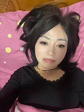 Lipinger - 公园不穿内衣直播30分钟
