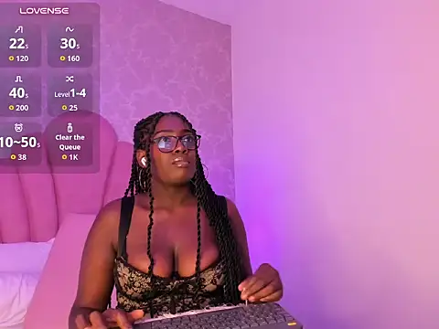 SheylaMunn - suck on a dildo
