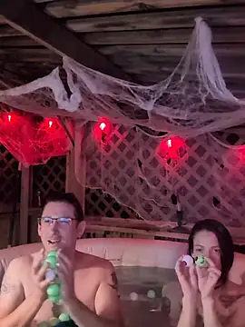 YourNotMySupervisor - Shake and bounce titties