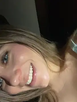 Vanessa-cabal - Kiss play with my lips
