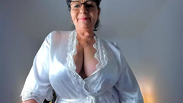 Sweetangell69_ - Doggy without panty