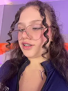 Salem_cute_ - CONTROL TOY+ FINGERS IN PUSSY
