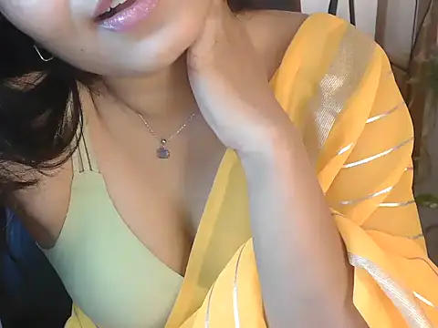 Greshha - squirt show in public