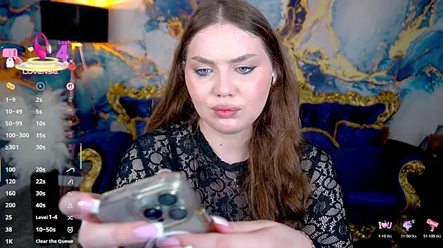 LuxSopphia - suck dildo
