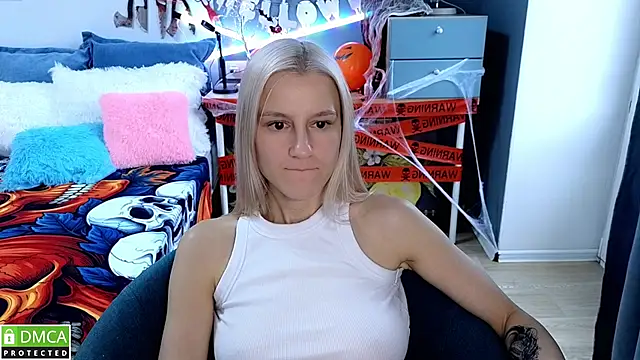Alinika08 - wet T-shirt contest