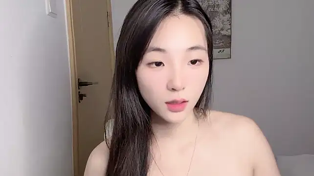 Louise-3 - 控制3分钟+小鲸鱼吸奶头3分钟