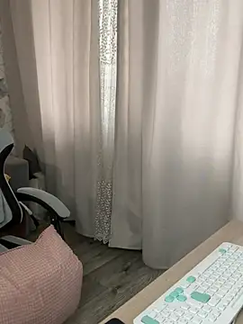 Lis_Kollen - remove panty