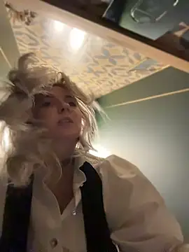 Crazy-Rosa - Hi guys 💋play with my pussy