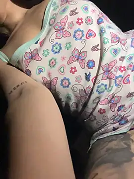 Vanessa-cabal - Kiss play with my lips