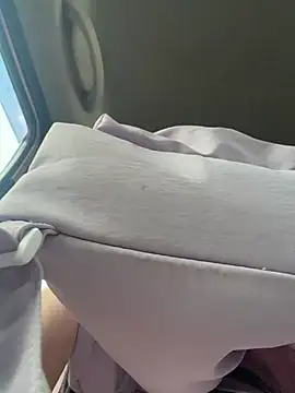 Lilonok - play with my virgin pussy😍