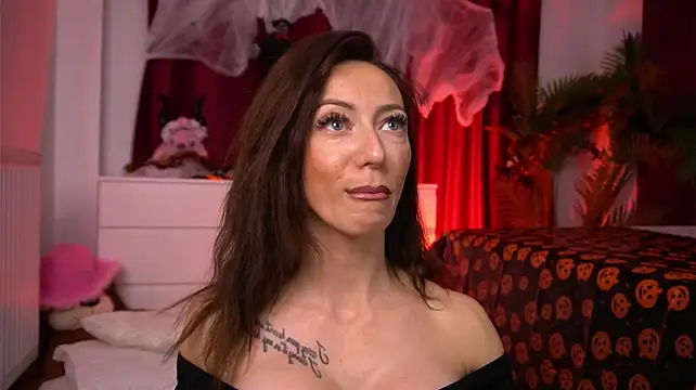 RubyFever - Boobs tease close up