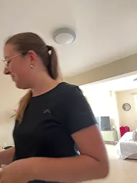 AlinaMeiier - Go doggy and slap ass 3x 🥵