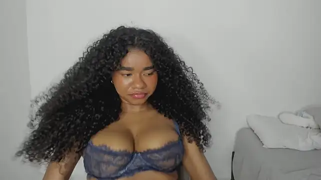 Ashley_lemus - oil on my body