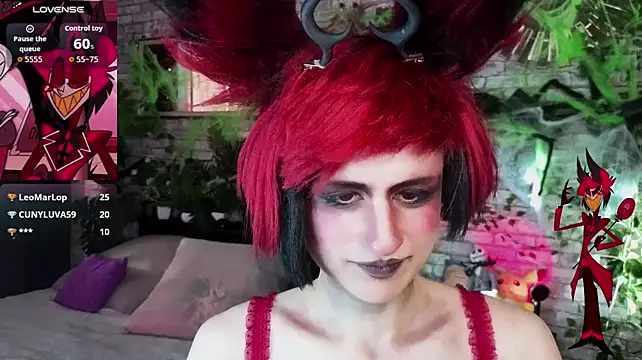 Max_Foxy - show feet