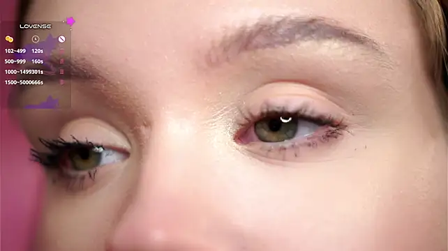 LeahAllsop1 - Add massage oil to my ass