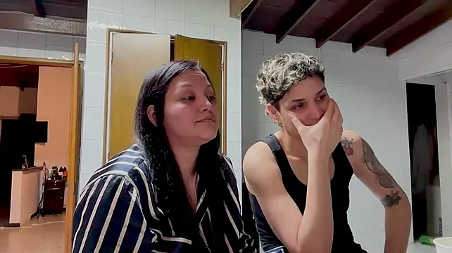 Marcella_and_laura - Lick pussy