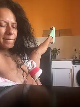 CocoCandelaLatina - 💦Spit on Boobs