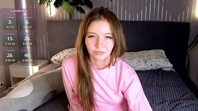 Tiffany-royal - leave your chest bare for 6 minute