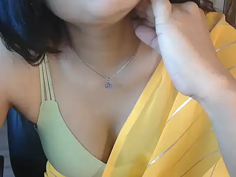 Greshha - squirt show in public