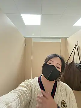 Maomao116 - 超级敏感，易喷体质，会一直喷水💦，全裸抽插2分钟