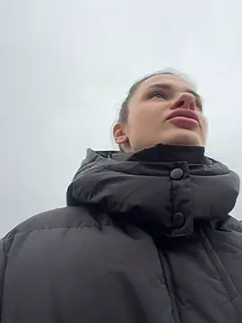MiraReach - Naked squirt 💦