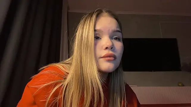 KrystinaBelgard - Change my outfit
