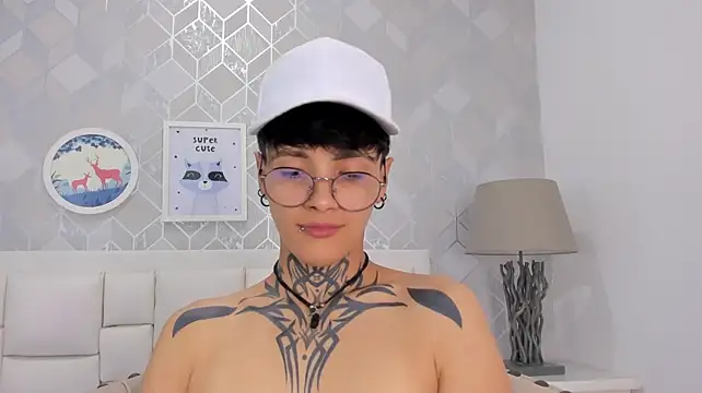 B3k_afrodict - masturbating with a balloon