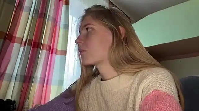 CriseldaStarns - Send Hot Photo in PM