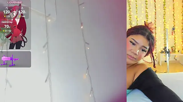 Briana_Swett - MAKE YOUR ROOM A OCEAN!