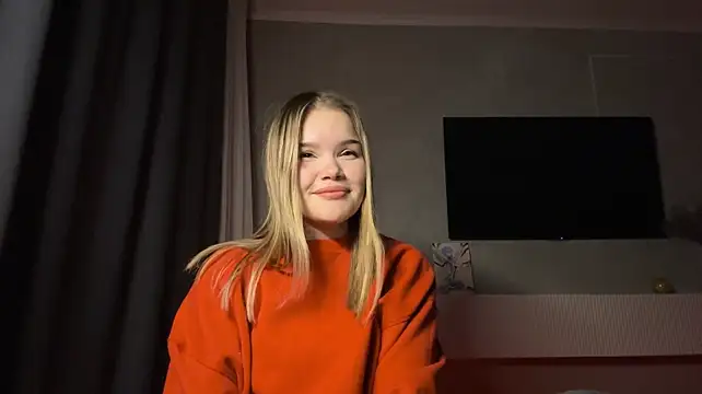 KrystinaBelgard - Change my outfit