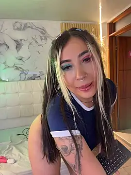 ManuelaVeeleez
