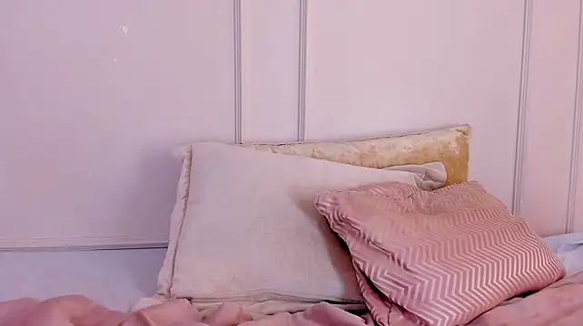 Mariapettit - ⭐fingering pussy (doggy)⭐