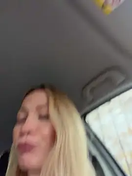 LavenderHot - Vibro on clit