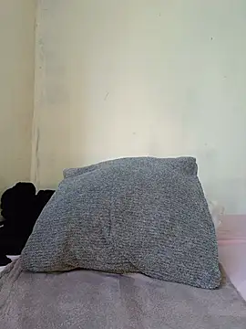 HunBun49 - pull pussy lips