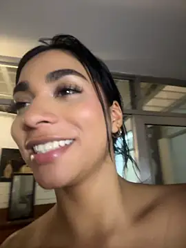 BellaRicciX_X - SUCK TITS✌🏽