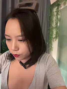Eliza-E - 全裸5分钟