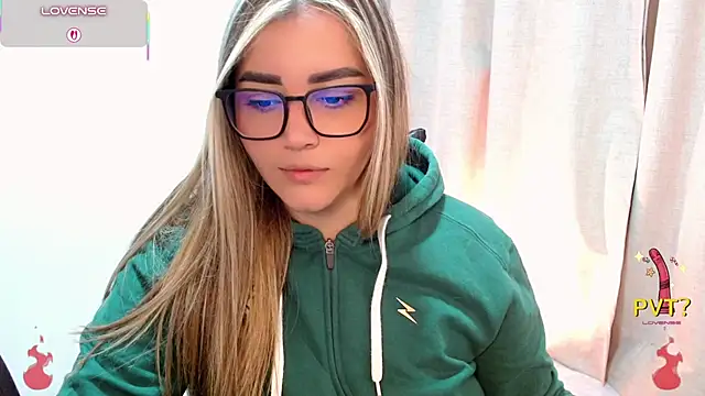Lucia_star__ - DEEPTHROAT + SALIVA IN TITS 💦