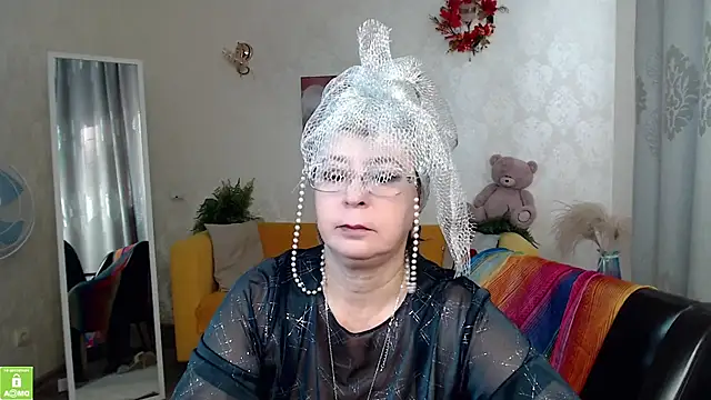 Hottie_lades - 🔥DOGGY POSE AND SLAP PUSSY
