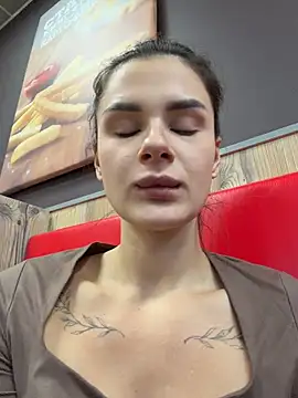 MiraReach - Naked squirt 💦